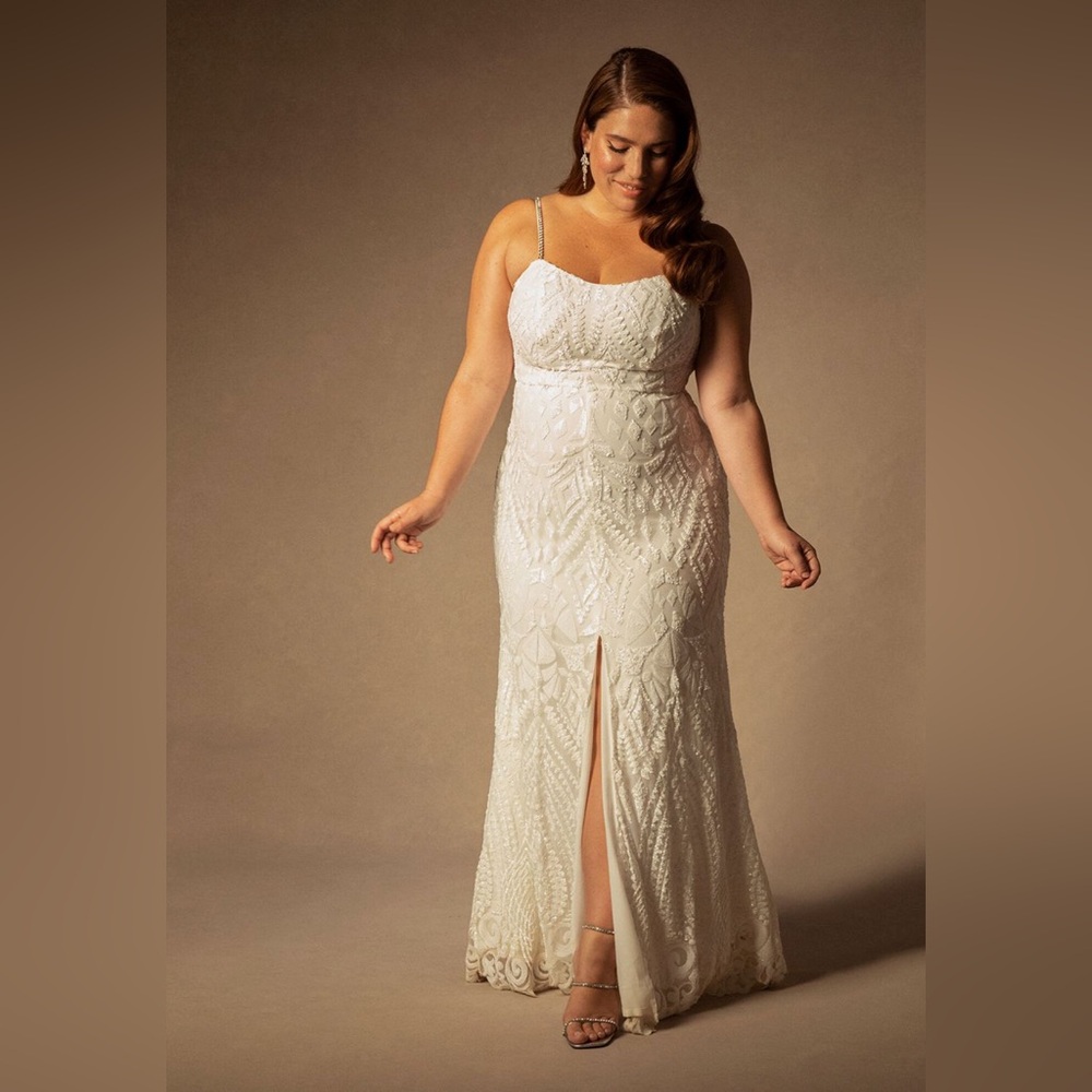 Absolutely stunning bridal gown with full overskirt. NWT! - Picture 4 of 5